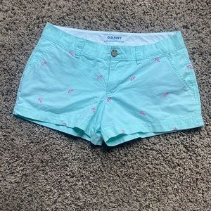 Old Navy Mint shorts with pink anchors